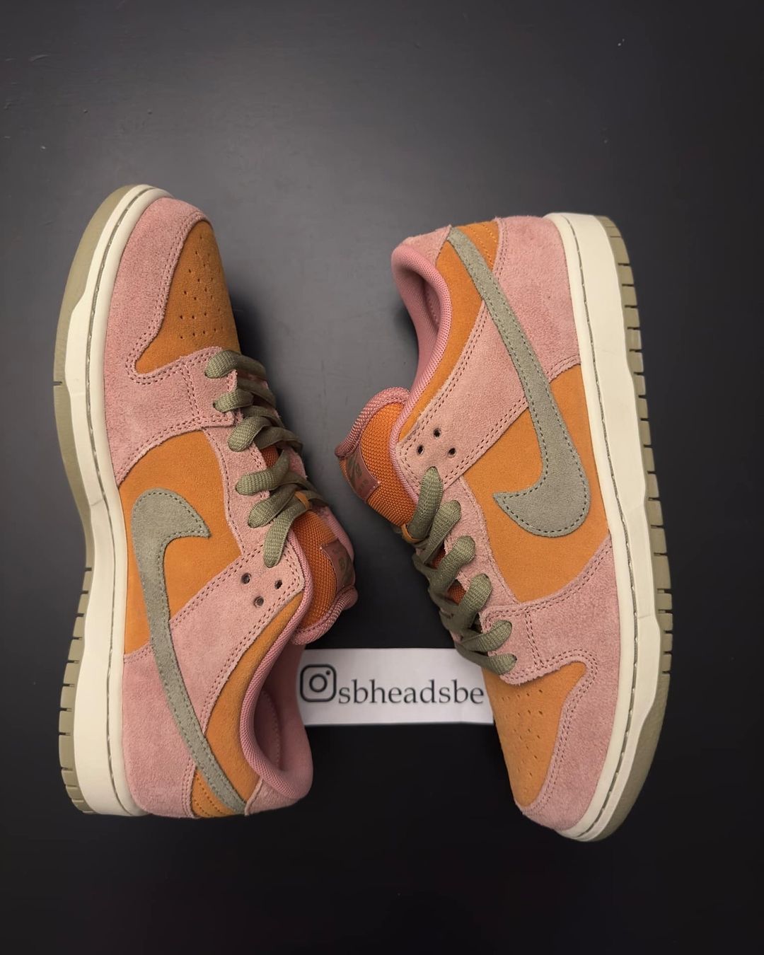 First Look at the Nike SB Dunk Low "Red Stardust"