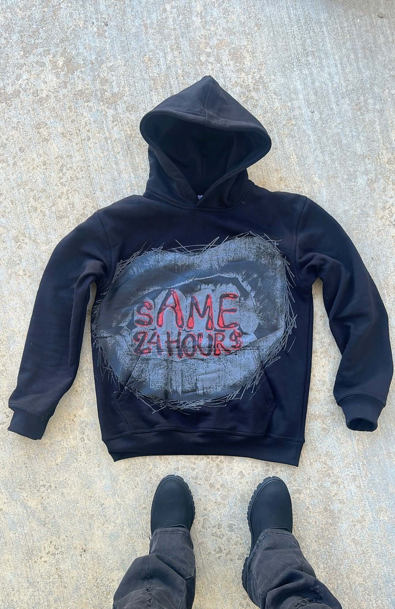 "Same 24 Lips Hoodie" (BLACK) - VOTYSame24Hours